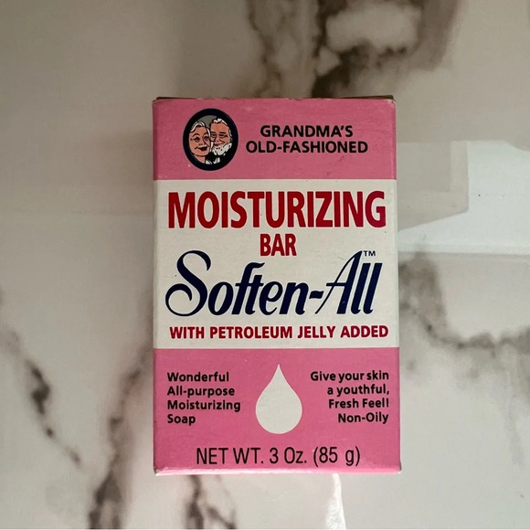 Grandma’s Old Fashioned Moisturizing Bar Soften All Soap w/ Petroleum Jelly NIB - Picture 1 of 4